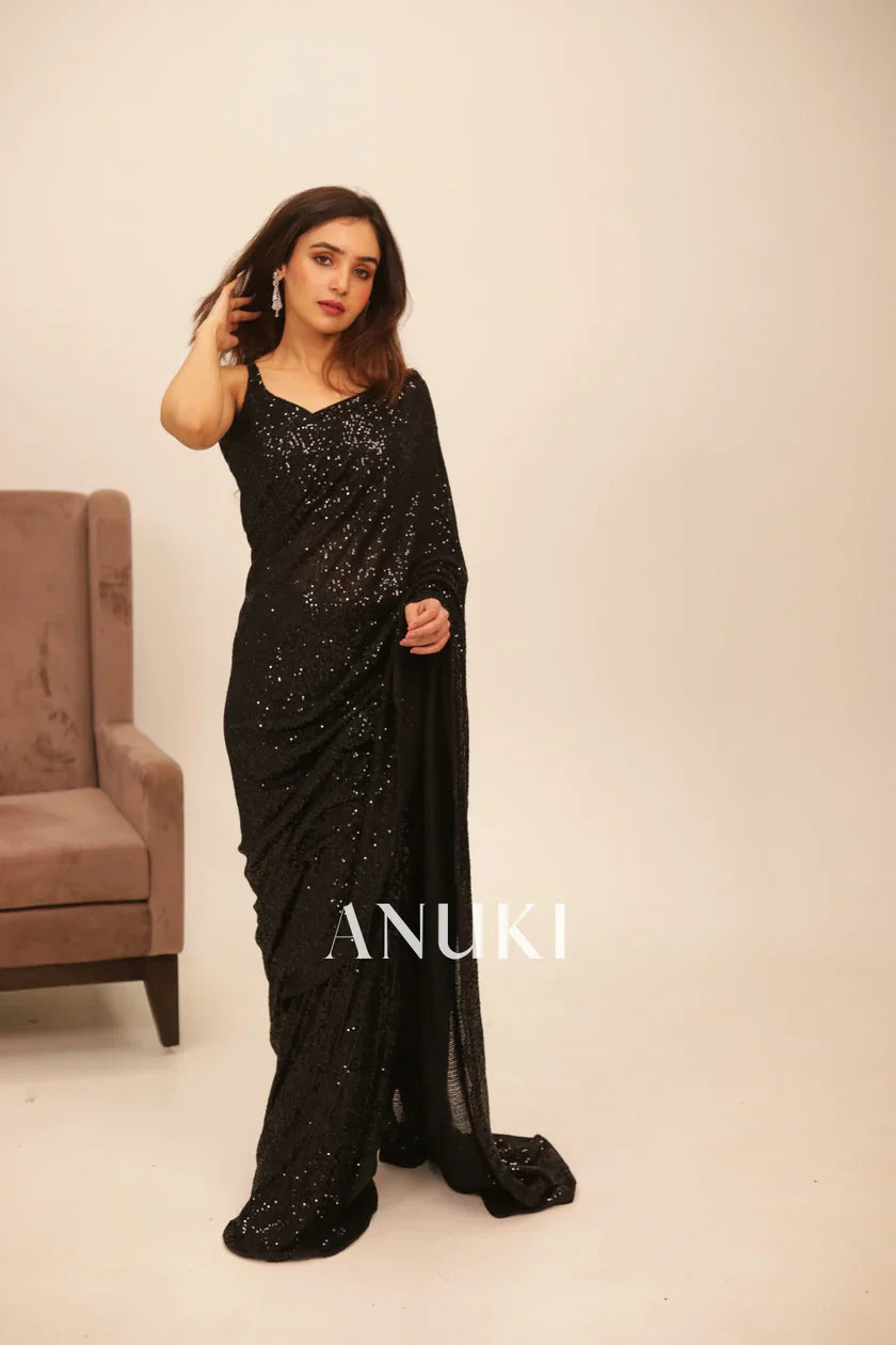 how to dress a saree for party How to Wear Saree in Wedding Party