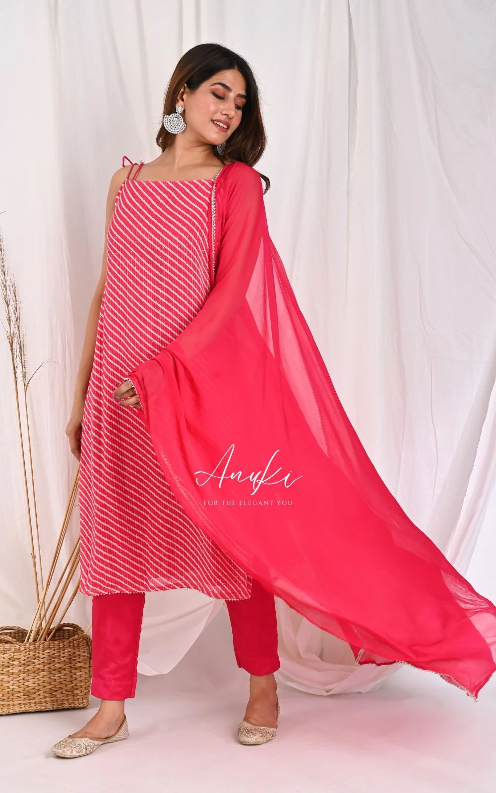 Pink Leheriya Suit set Anuki.in